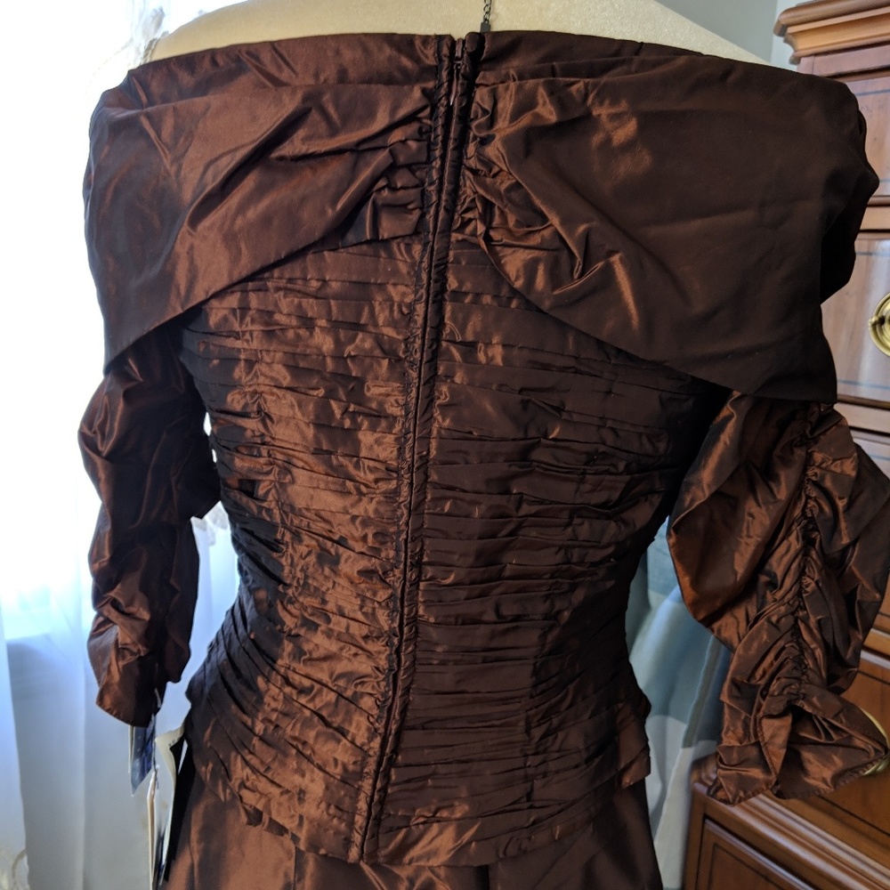 Chetta B Formal Two piece set. Two different sizes - Picture 4 of 6